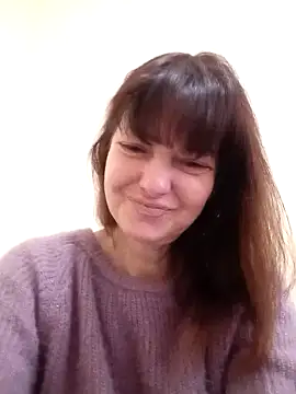 Snapshot of TiAmorre chatting on January 2025 10:43:01 AM TiAmorre online show from January 2025 10:43:01 AM