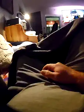 anonymus9006 online show from February 2025 04:39:02 PM