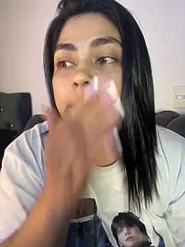 lucy26  online show from April 2026 02:44:01 AM