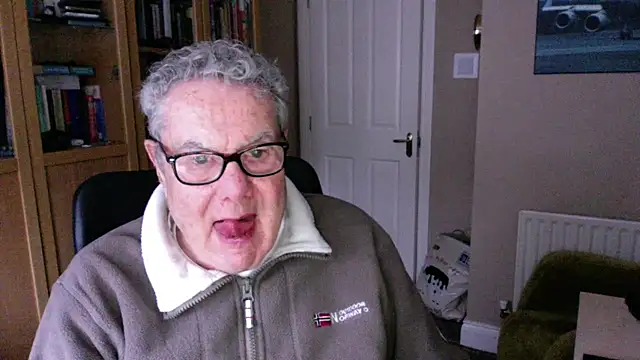 Snapshot of Oldpistolpete chatting on January 2025 01:26:01 PM Oldpistolpete online show from January 2025 01:26:01 PM