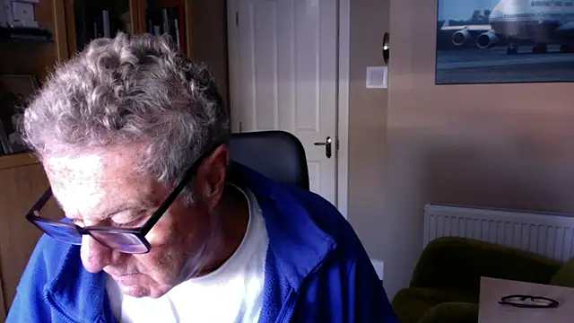 Snapshot of Oldpistolpete chatting on February 2025 09:43:01 AM Oldpistolpete online show from February 2025 09:43:01 AM