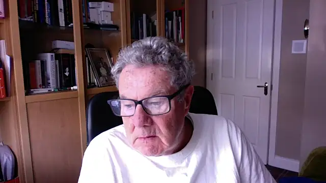 Snapshot of Oldpistolpete chatting on March 2025 09:44:01 AM Oldpistolpete online show from March 2025 09:44:01 AM