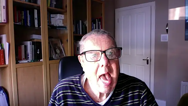 Snapshot of Oldpistolpete chatting on March 2025 09:23:02 AM Oldpistolpete online show from March 2025 09:23:02 AM