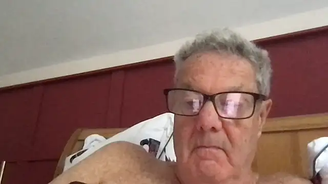 Snapshot of Oldpistolpete chatting on September 2025 09:00:02 AM Oldpistolpete online show from September 2025 09:00:02 AM