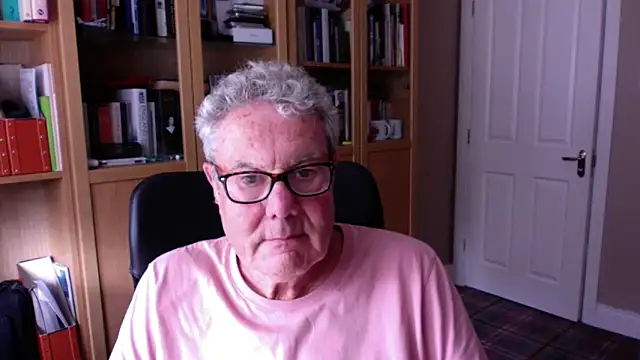 Snapshot of Oldpistolpete chatting on October 2025 01:42:02 PM Oldpistolpete online show from October 2025 01:42:02 PM