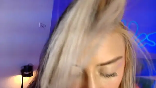 Sofly s online show from March 2026 11:47:02 AM