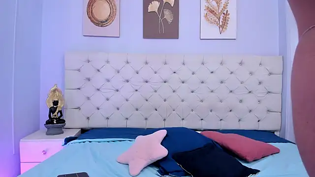 SALOME F0X  online show from March 2025 08:10:02 PM