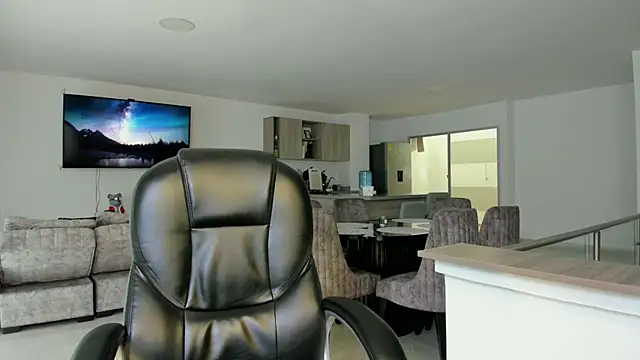 Frank Farrell online show from March 2025 09:16:01 PM