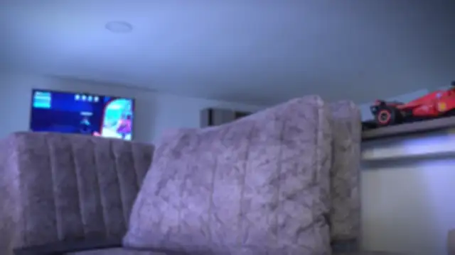 Frank Farrell online show from October 2025 07:56:01 PM