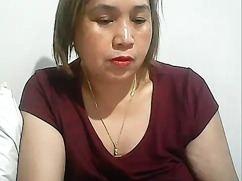 Snapshot of Lhadycarolyn chatting on January 2026 01:09:02 AM Lhadycarolyn online show from January 2026 01:09:02 AM