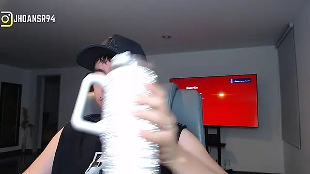 Jhoan saenz online show from April 2026 03:22:01 AM