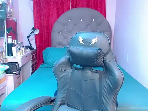 TSDESIREcindy29 online show from January 2026 09:13:02 AM