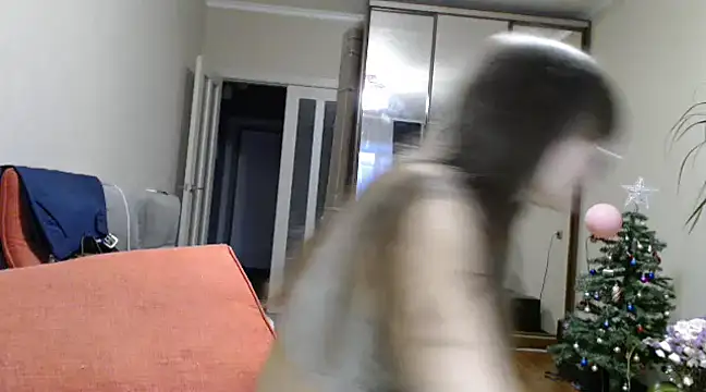 KiraGoldens online show from February 2025 01:33:01 PM