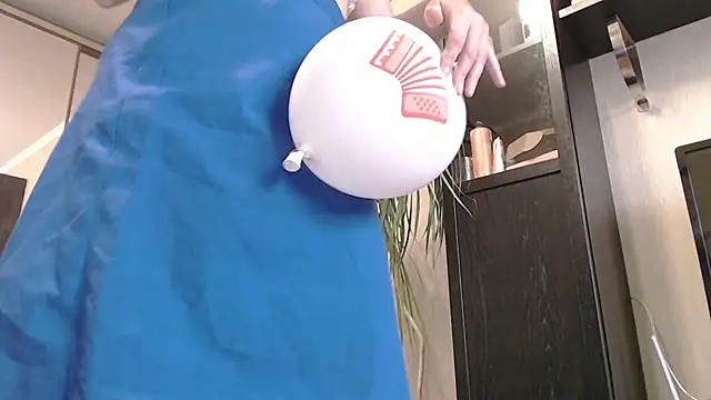 KiraGoldens online show from September 2025 05:54:01 AM