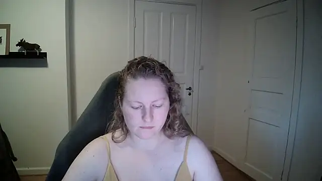 Girlnina-1995 online show from January 2025 01:51:01 PM