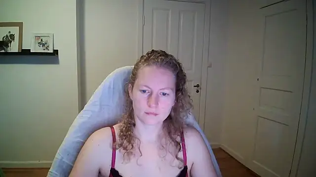 Girlnina-1995 online show from October 2025 06:57:02 AM