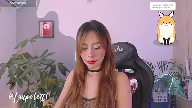 LauPolett online show from November 2025 10:10:01 PM