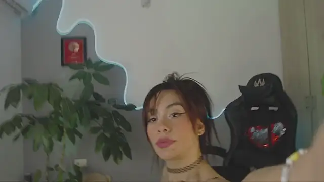 LauPolett online show from May 2026 11:17:02 PM