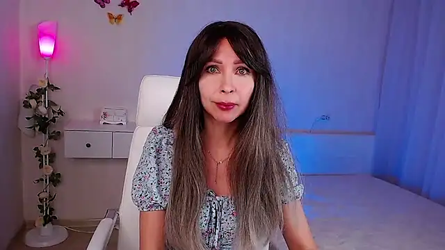 wendifoste online show from December 2025 07:10:01 PM