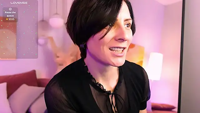 LorenDaze online show from February 2026 02:02:01 PM