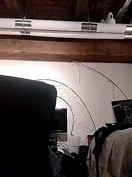 eatmeplease44 online show from September 2025 04:19:02 PM