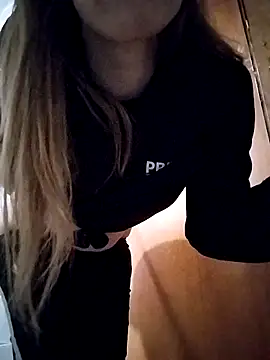 eatmeplease44 online show from October 2025 09:26:02 PM