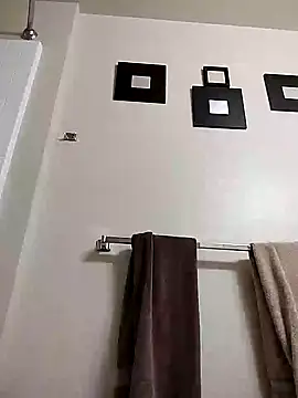 eatmeplease44 online show from November 2025 05:29:02 AM