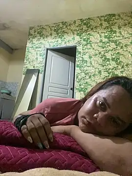 Snapshot of sweetyula chatting on October 2025 01:25:02 AM sweetyula online show from October 2025 01:25:02 AM