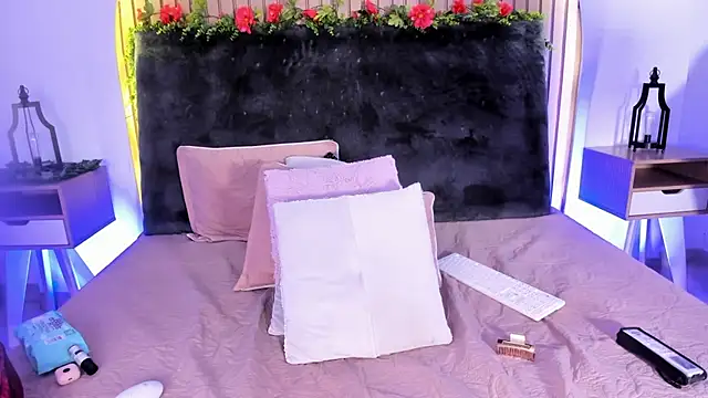 Karlagonzales  online show from January 2025 09:19:01 PM