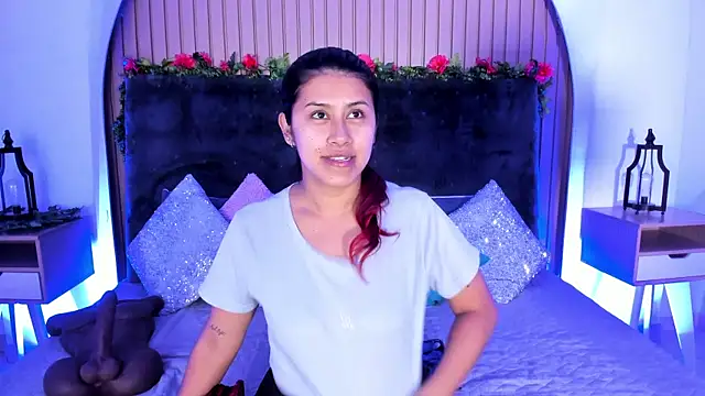 Snapshot of Karlagonzales_ chatting on November 2025 10:21:01 AM Karlagonzales online show from November 2025 10:21:01 AM