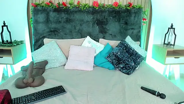 Snapshot of Karlagonzales_ chatting on November 2025 10:18:01 AM Karlagonzales online show from November 2025 10:18:01 AM