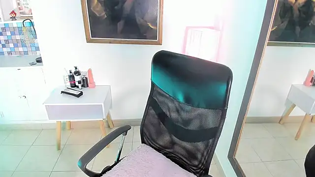 Snapshot of Karlagonzales_ chatting on December 2025 06:26:01 PM Karlagonzales online show from December 2025 06:26:01 PM