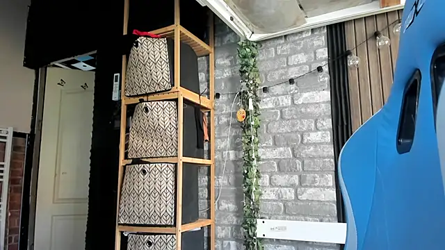 karo123421 online show from September 2025 10:18:02 AM