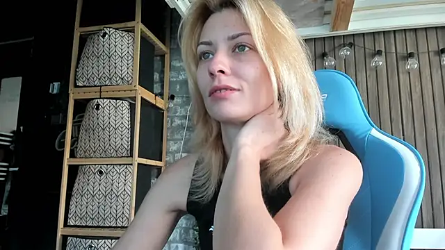 karo123421 online show from September 2025 09:14:02 AM