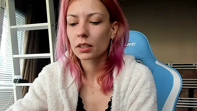 karo123421 online show from October 2025 08:24:02 AM