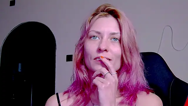 karo123421 online show from November 2025 09:25:02 PM