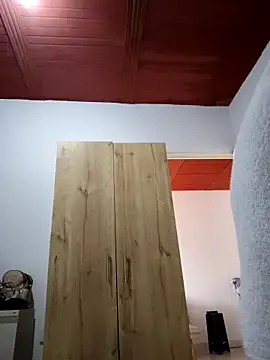 Leaberry online show from October 2025 04:49:02 PM