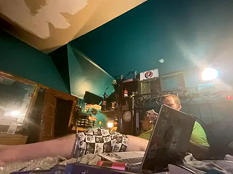 charactrzero online show from October 2025 06:19:01 AM