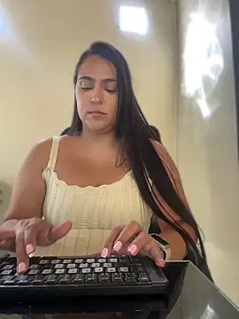 kendall 52 online show from April 2026 02:33:01 PM