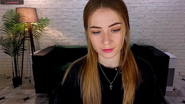 Adelyna Bird online show from March 2025 07:30:01 AM