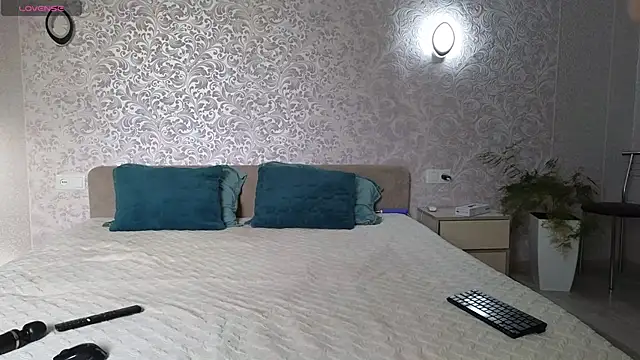 Monica Sexy online show from November 2025 07:32:01 AM