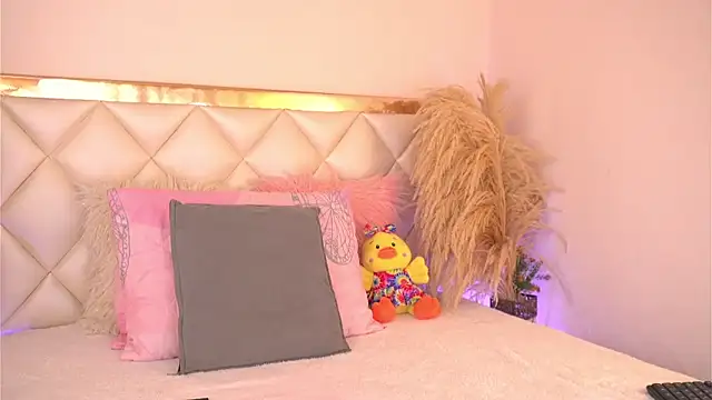 KendalEvanz online show from February 2026 10:27:02 PM