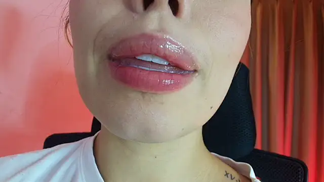 lisbet21x online show from July 2026 02:21:01 PM