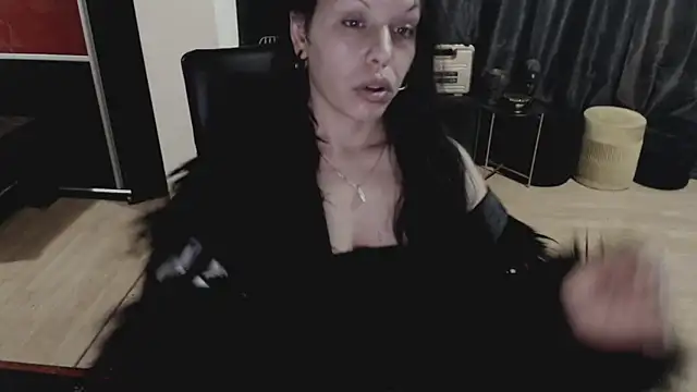 GoldenSasha online show from October 2025 05:55:01 PM