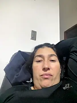 andreaisis2 online show from December 2025 05:13:01 AM