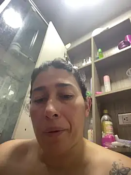 andreaisis2 online show from April 2026 06:59:02 PM