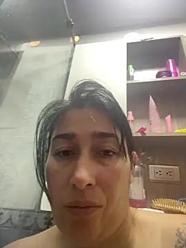 Snapshot of andreaisis2 chatting on April 2026 07:31:02 PM andreaisis2 online show from April 2026 07:31:02 PM
