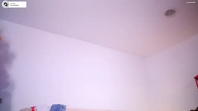 annie22love online show from January 2025 12:59:01 AM