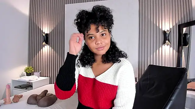 Zafiiraa online show from January 2026 12:32:01 PM