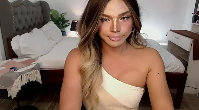 liaa lurrecams online show from January 2025 01:53:01 PM